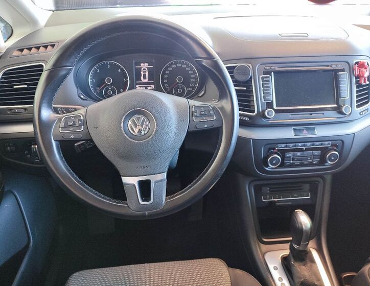 Volkswagen Sharan 5