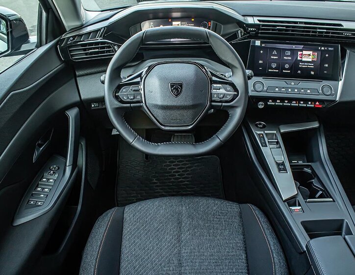 Peugeot 308 Kombi 1,2 l 107 kw