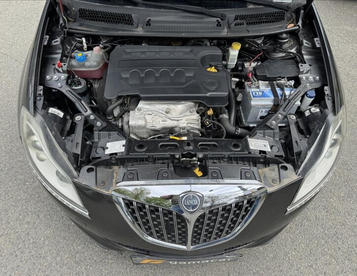 Lancia Delta Hatchback 2,0 l 121 kw