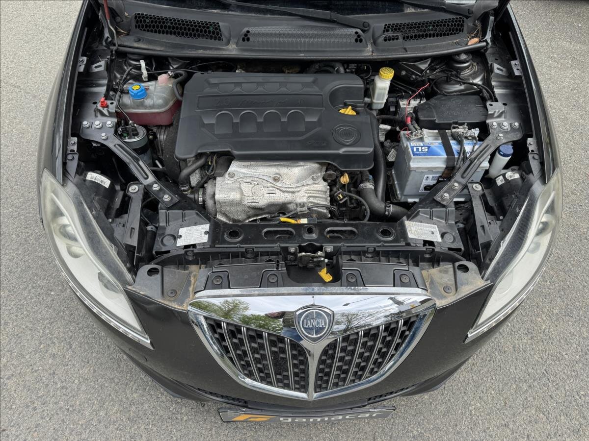 Lancia Delta Hatchback 2,0 l 121 kw