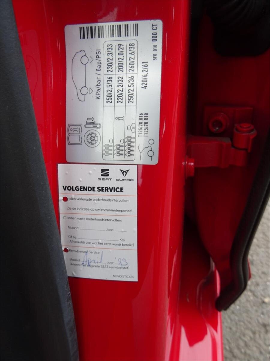 Seat Leon Hatchback 1,5 l 96 kw