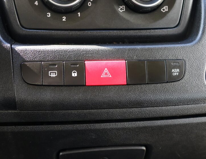 Peugeot Boxer Ostatní 2,2 l 81 kw