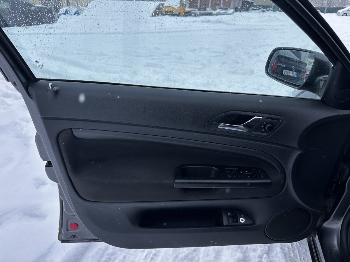 Škoda Superb Sedan 2,0 l 103 kw