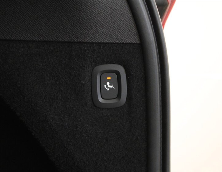 Volvo XC90 SUV 2,0 l 173 kw