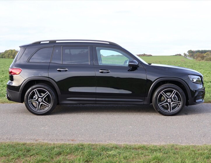 Mercedes-Benz GLB SUV 2,0 l 324 kw