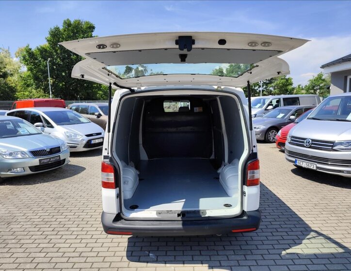 Volkswagen Transporter VAN-Minibus 2,0 l 103 kw