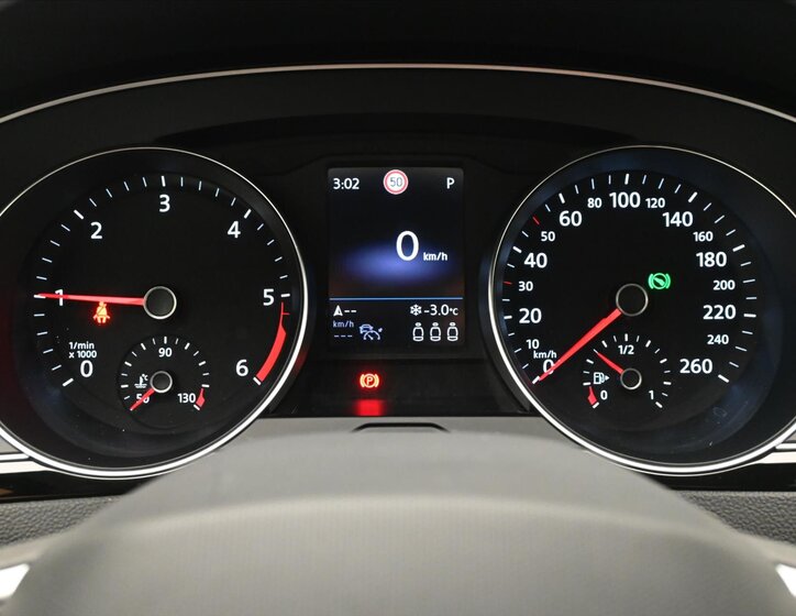 Volkswagen Passat Kombi 2,0 l 110 kw