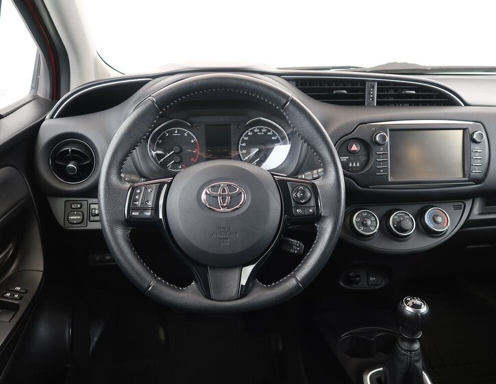 Toyota Yaris 15