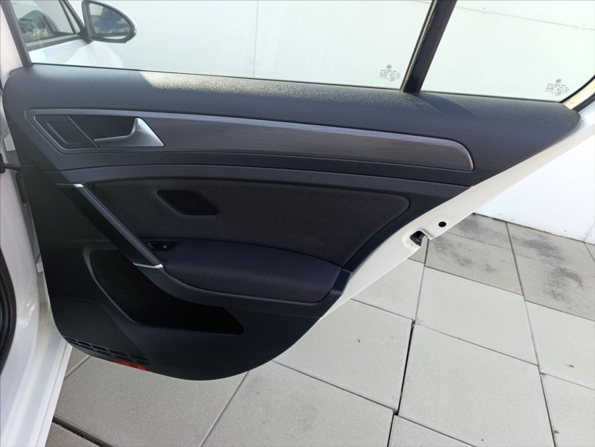 Volkswagen Golf Hatchback 1,5 l 96 kw