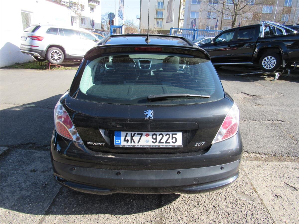 Peugeot 207 Hatchback 1,4 l 70 kw