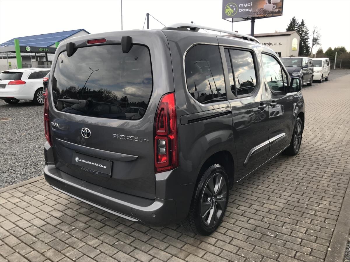 Toyota ProAce City Verso Kombi 1,5 l 96 kw