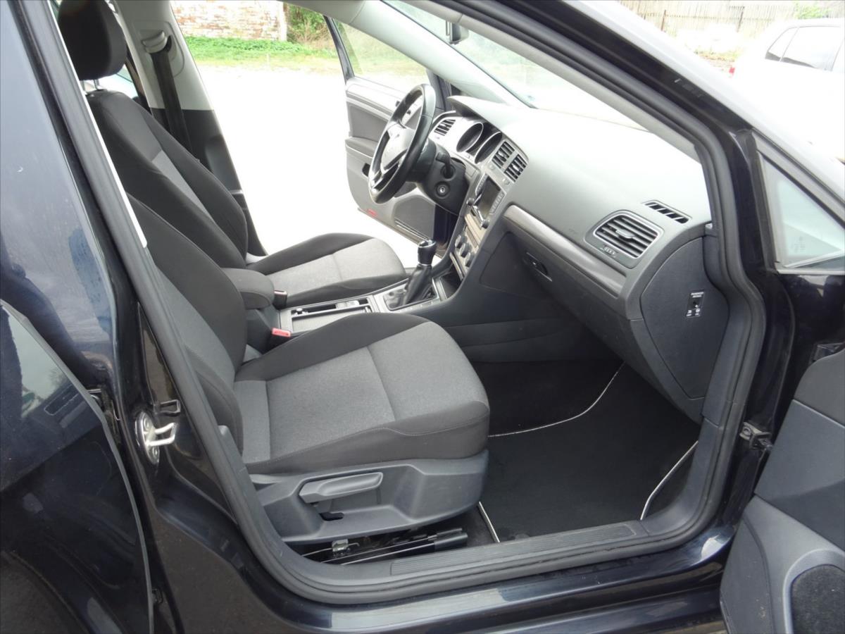 Volkswagen Golf Kombi 1,6 l 81 kw