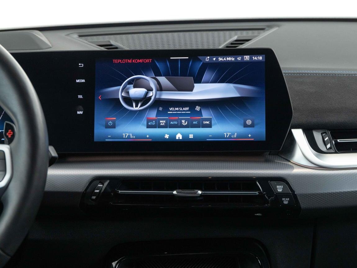 BMW X2 SUV 2,0 l 221 kw