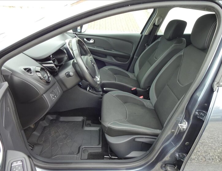 Renault Clio Kombi 1,1 l 54 kw