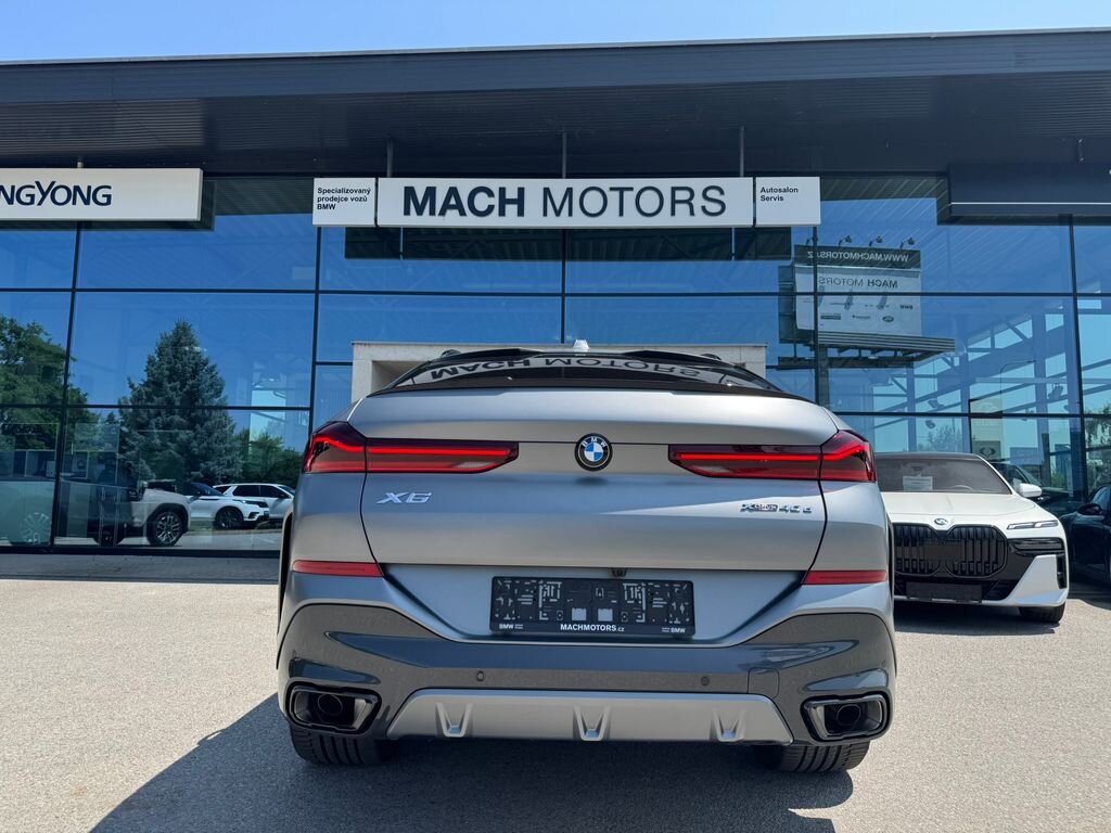 BMW X6 SUV / Terénní 4,4 l 210 kw