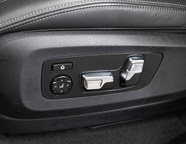 BMW X5 SUV / Terénní 3,0 l 259 kw