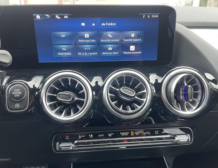 Mercedes-Benz GLA 13