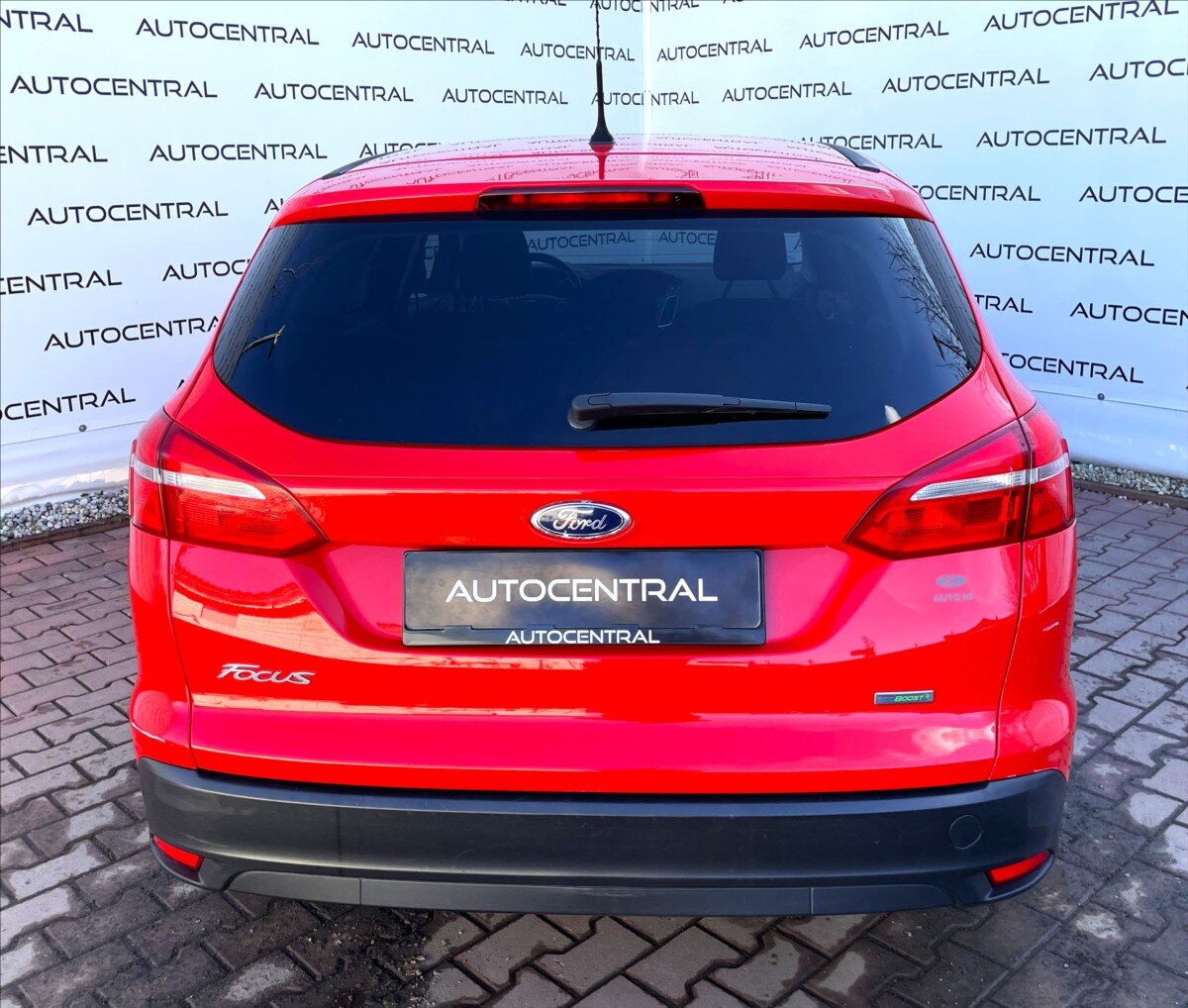 Ford Focus Kombi 999,0 92 kw