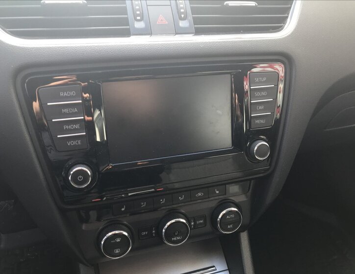 Škoda Octavia Sedan / Limuzína 2,0 l 110 kw