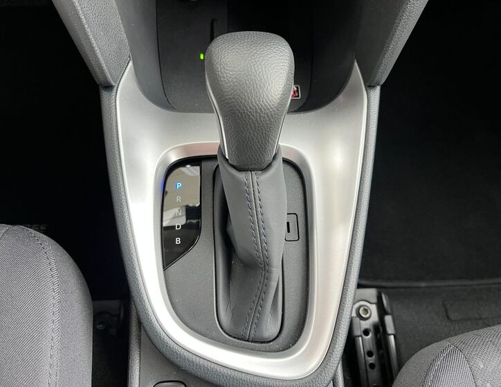 Toyota Yaris Cross 26