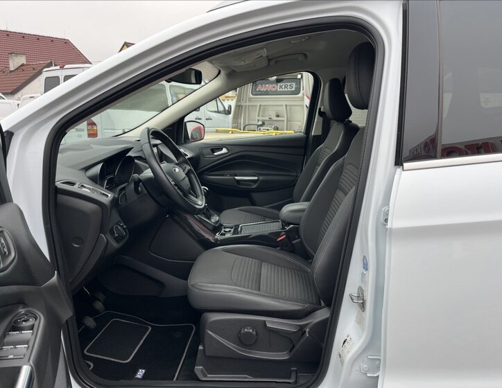 Ford Kuga Kombi 2,0 l 132 kw