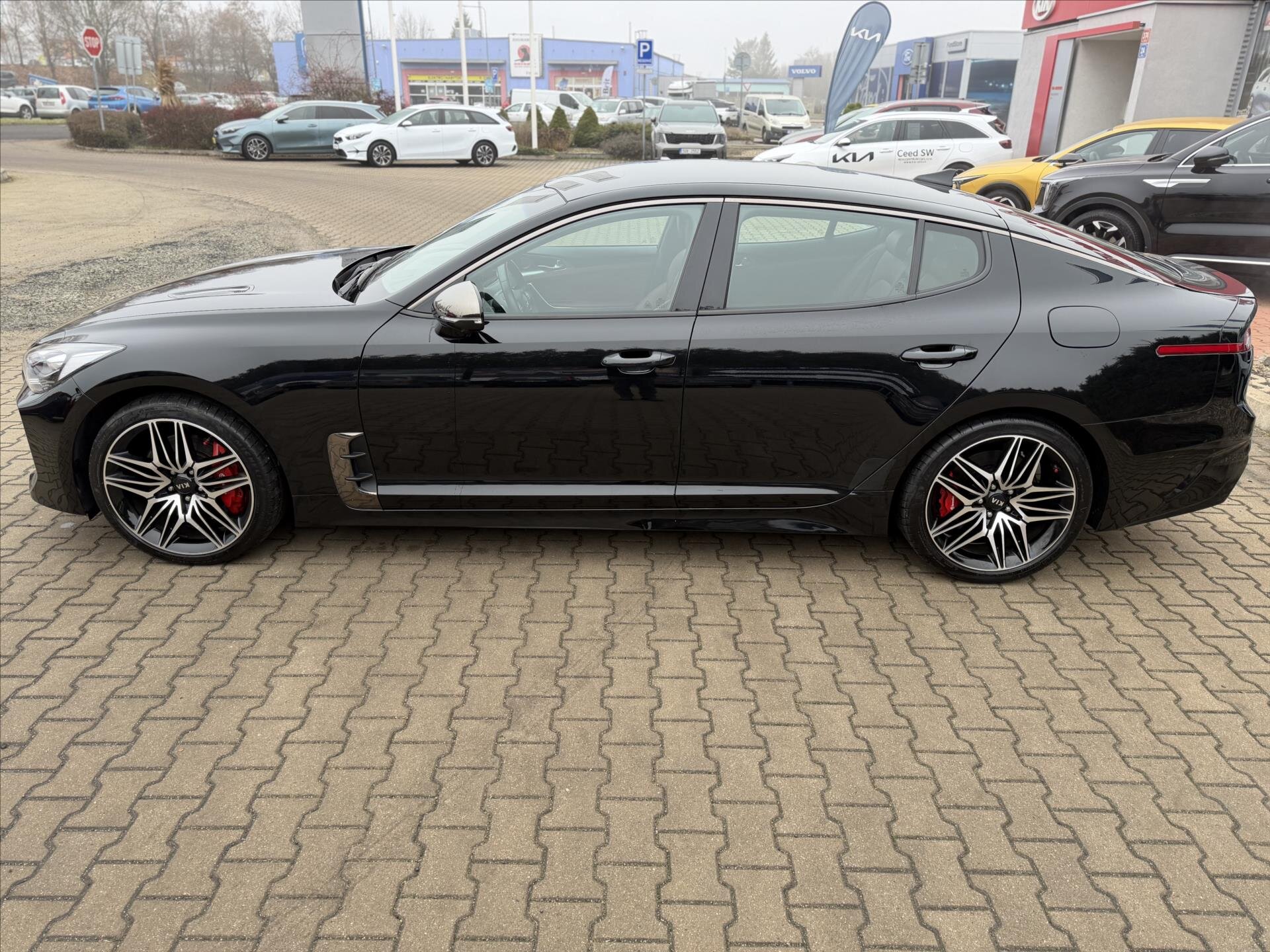 KIA Stinger