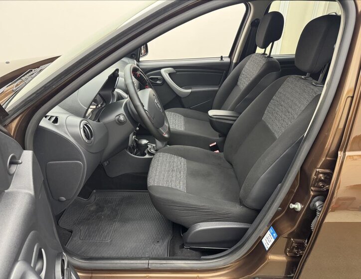 Dacia Duster SUV / Terénní 1,6 l 77 kw