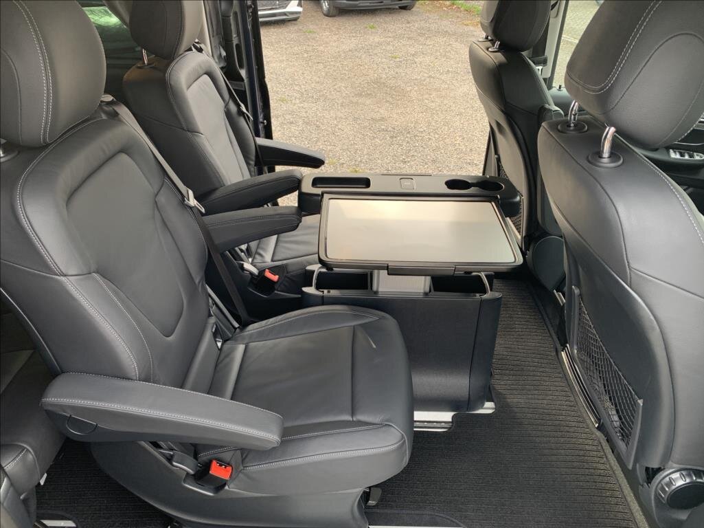 Mercedes-Benz Ostatní Ostatní 2,0 l 174 kw