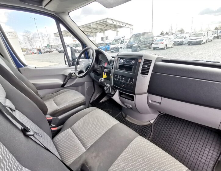 Volkswagen Crafter 8