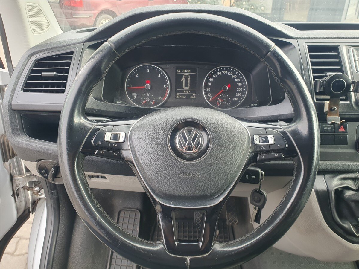 Volkswagen Transporter Kombi 2,0 l 110 kw