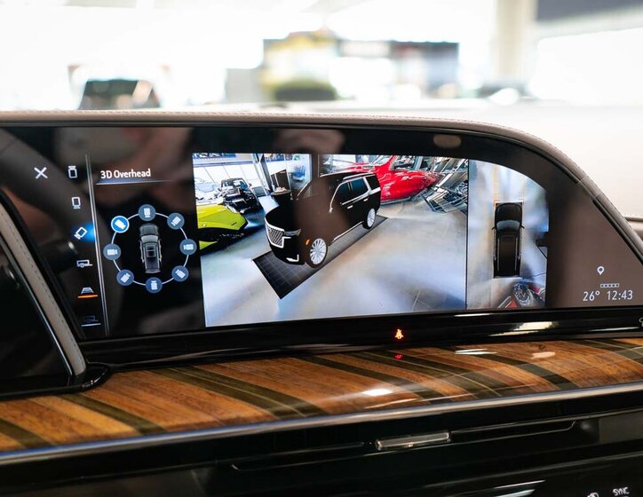 Cadillac Escalade 31