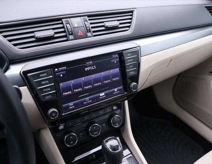 Škoda Superb Liftback 2,0 l 162 kw