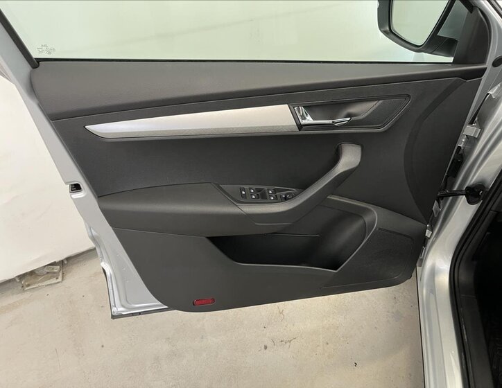 Škoda Karoq SUV 1,5 l 110 kw