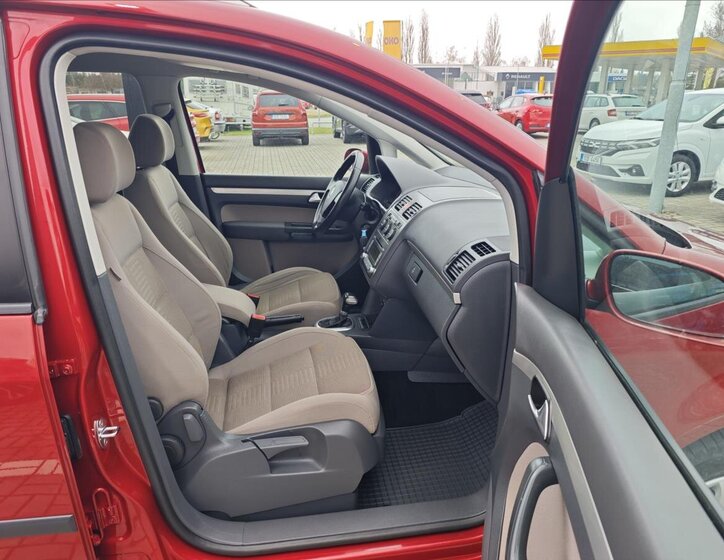 Volkswagen Touran MPV 1,4 l 103 kw