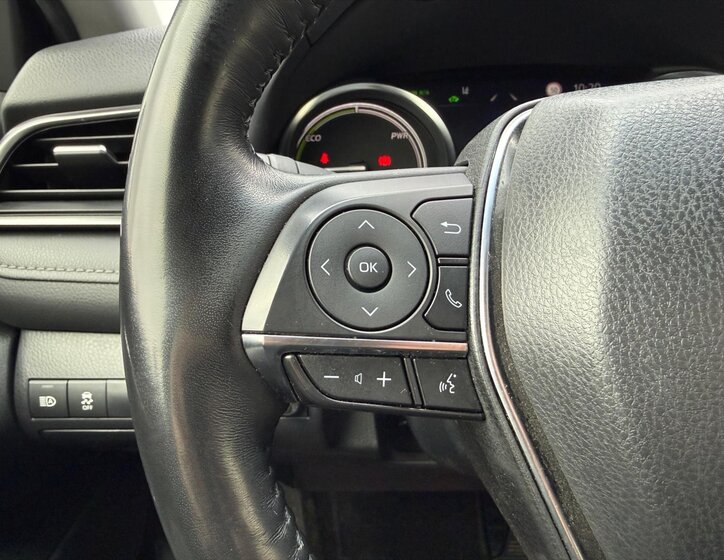 Toyota Camry Sedan 2,5 l 131 kw