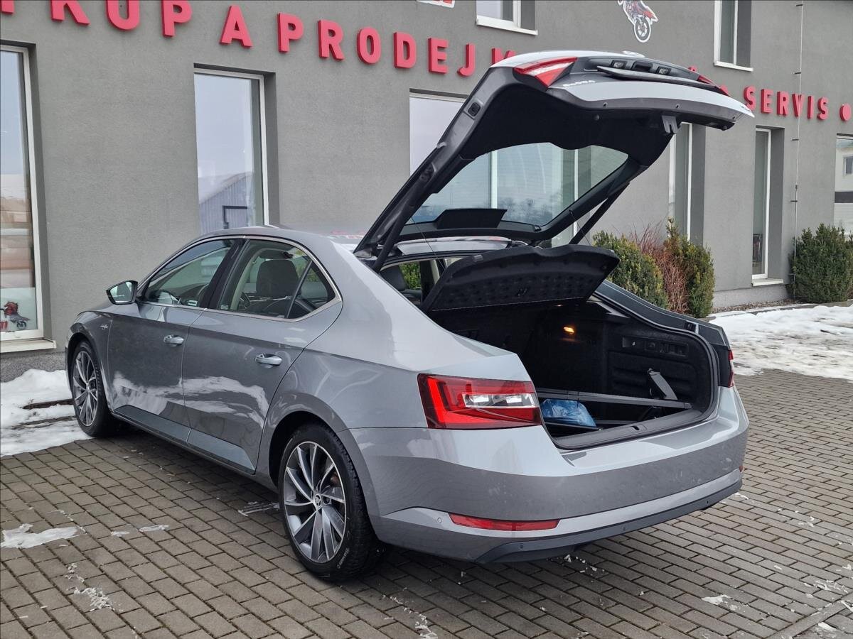 Škoda Superb Liftback 2,0 l 140 kw