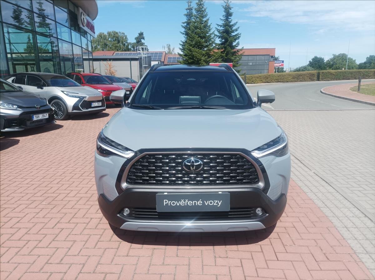 Toyota Corolla Cross SUV / Terénní 2,0 l 112 kw