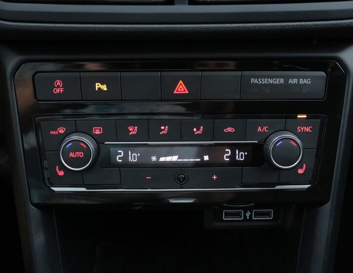 Volkswagen T-Cross SUV 999,0 85 kw