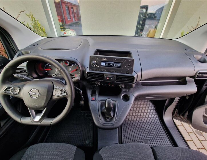 Opel Combo Skříň 1,5 l 75 kw