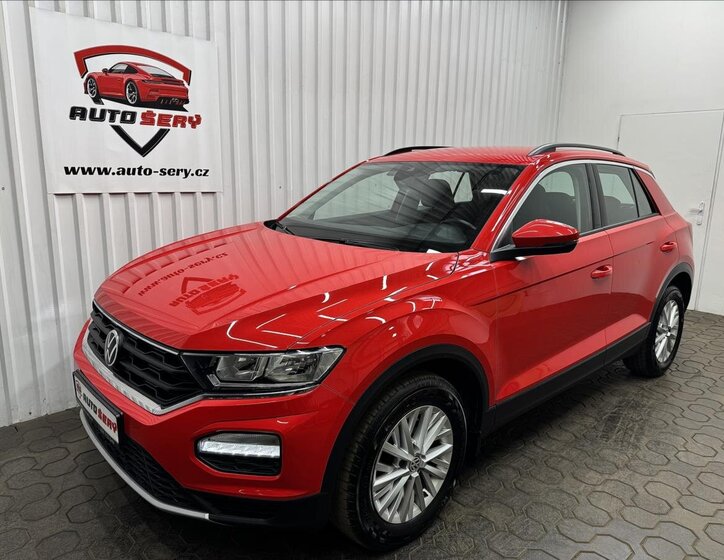Volkswagen T-Roc SUV / Terénní 2,0 l 140 kw