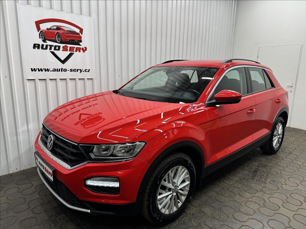 Volkswagen T-Roc SUV / Terénní 2,0 l 140 kw