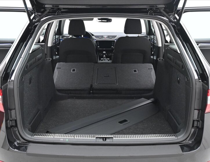 Škoda Superb Kombi 2,0 l 110 kw