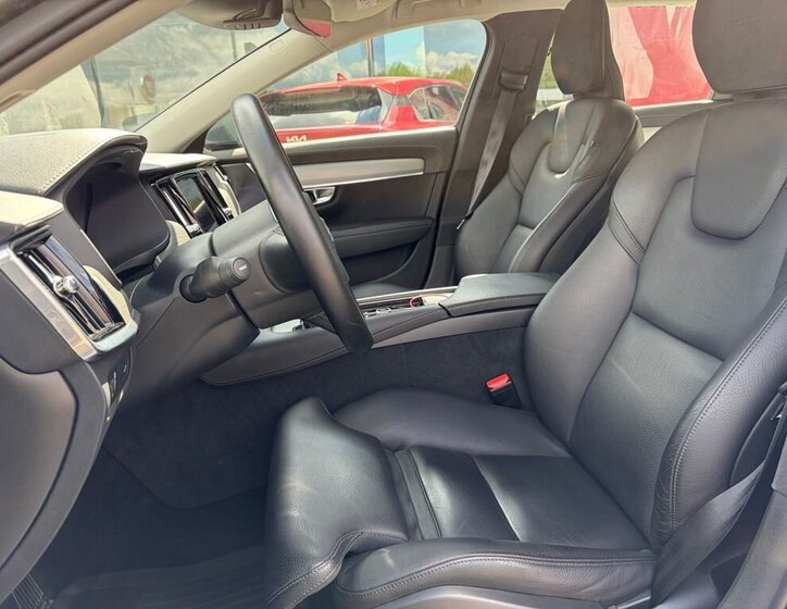 Volvo V90 Kombi 2,0 l 140 kw