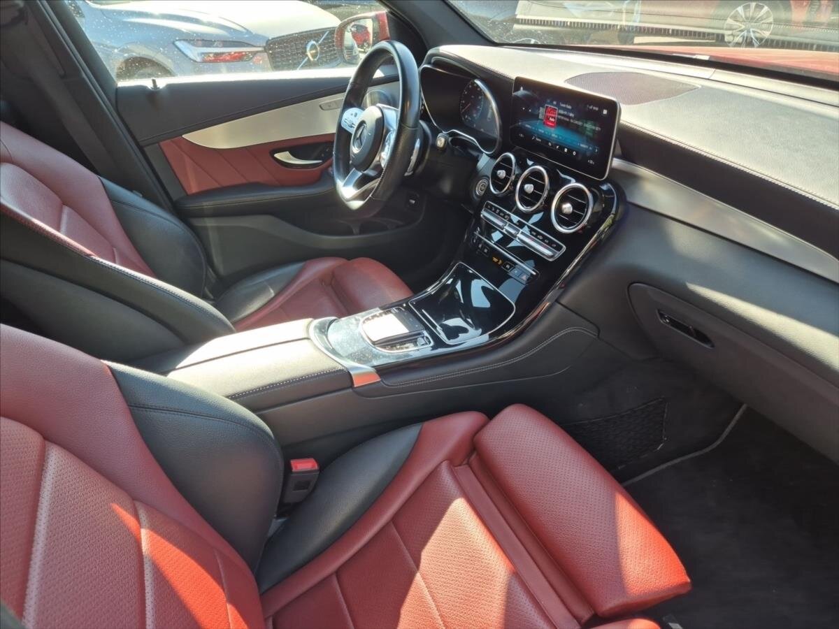 Mercedes-Benz GLC Hatchback 2,0 l 180 kw