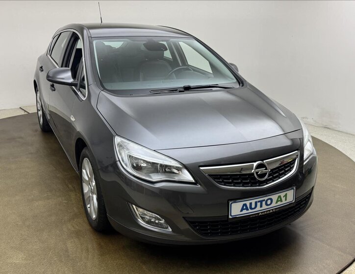 Opel Astra Hatchback 1,4 l 103 kw