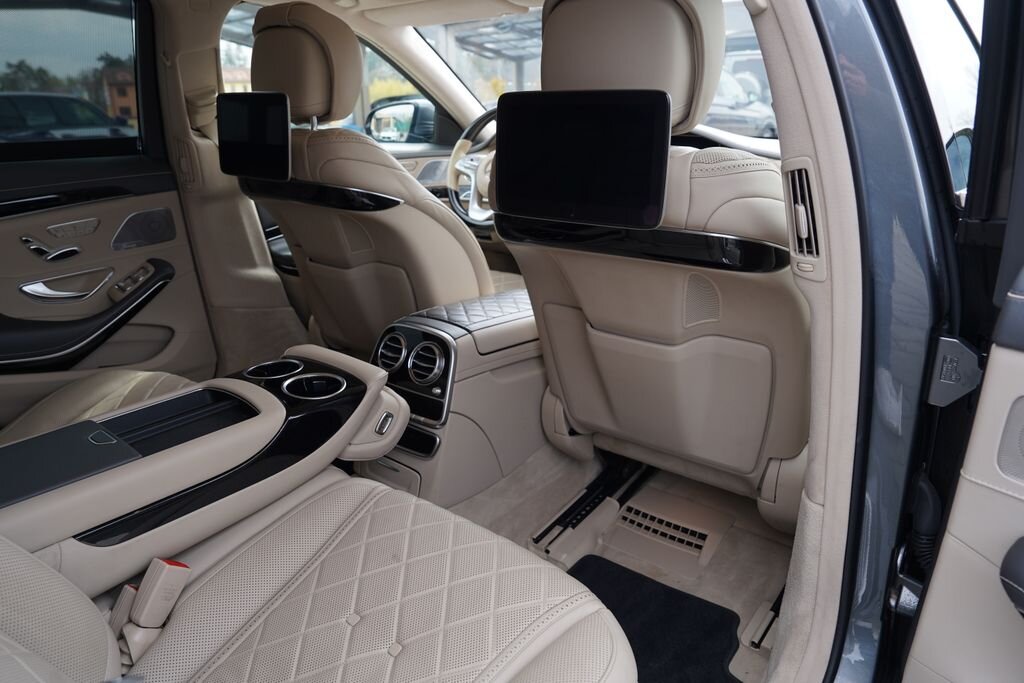 Mercedes-Benz Třídy S Sedan / Limuzína 4,0 l 345 kw