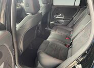 Mercedes-Benz GLA 13