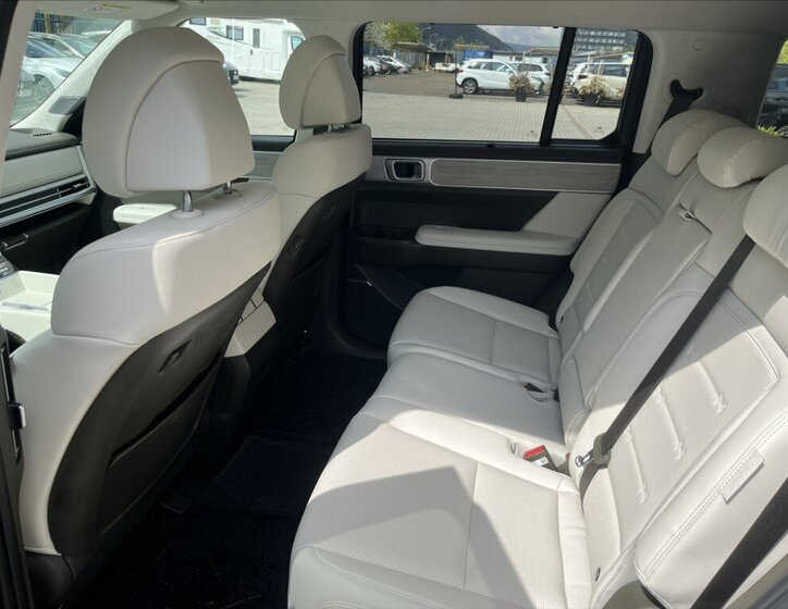 Hyundai Santa Fe SUV / Terénní 1,6 l 185 kw