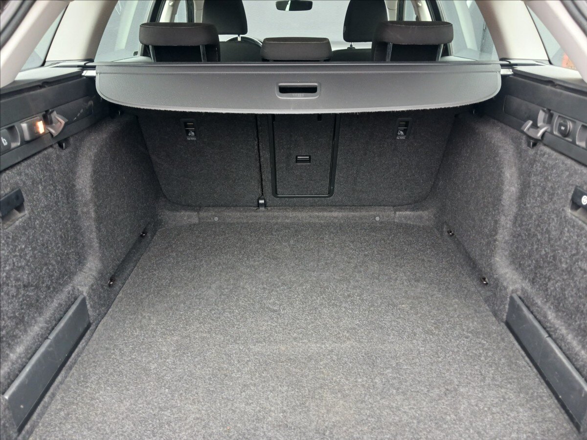 Škoda Superb Kombi 2,0 l 110 kw