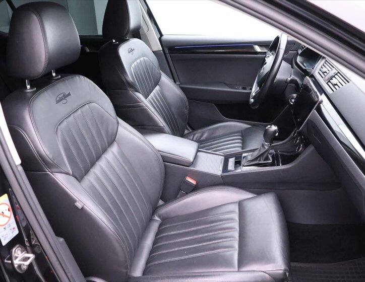 Škoda Superb Liftback 2,0 l 140 kw